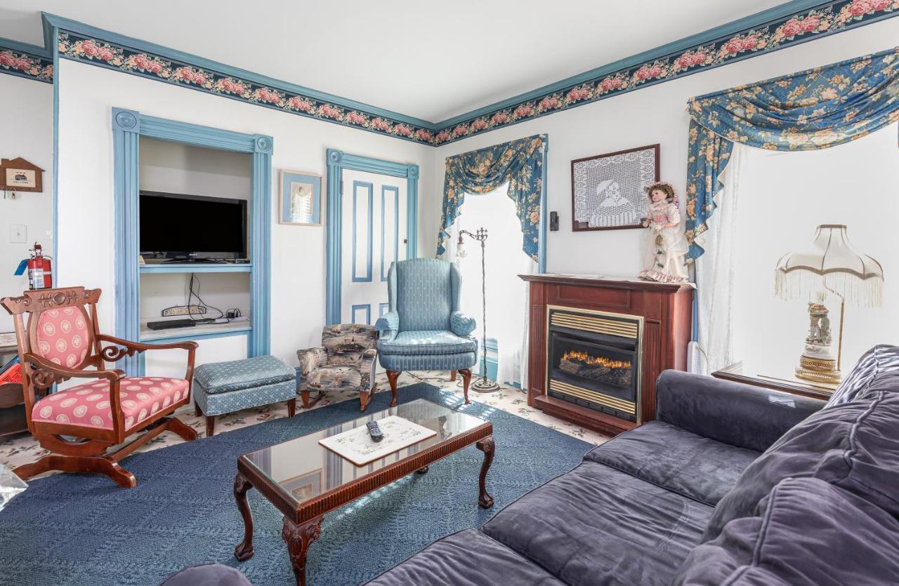 Antoinette'S Apartments & Suites Cape May Eksteriør billede