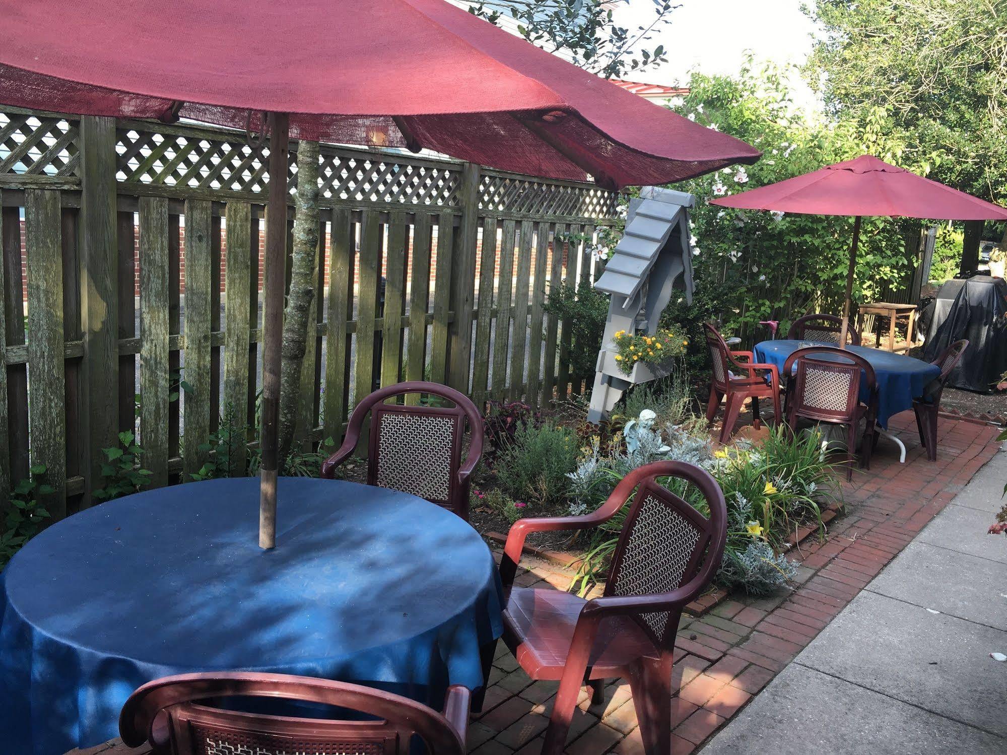 Antoinette'S Apartments & Suites Cape May Eksteriør billede